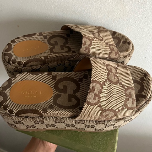 Gucci platform slide sandal - Picture 1 of 6